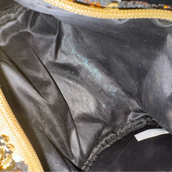 A Bundle of Cute Girls Fall/Winter Bags Bundle (5) - Picture 4 of 16